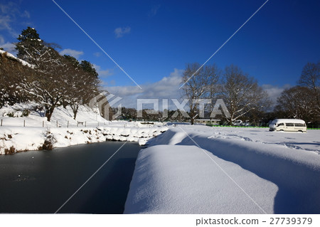 Shinzan Castle in winter Shinzan Castle in winter 27739379