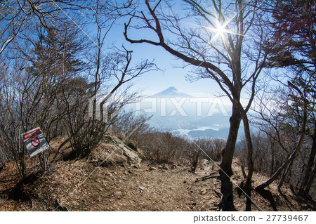 從Misaka Kurodake看到的富士山 27739467