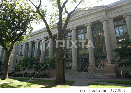 Harvard Library Harvard Library 27739971