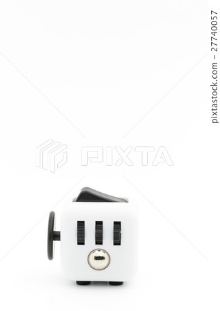Fidget cube: Fidget cube Fidget cube: Fidget cube 27740057