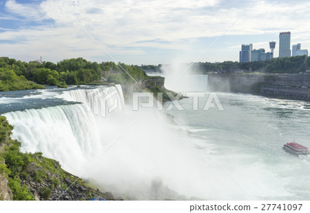 Niagara Falls 27741097