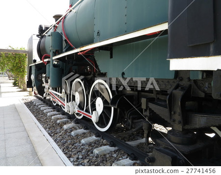 Mikado Steam Locomotive No.950, old Japan train 27741456
