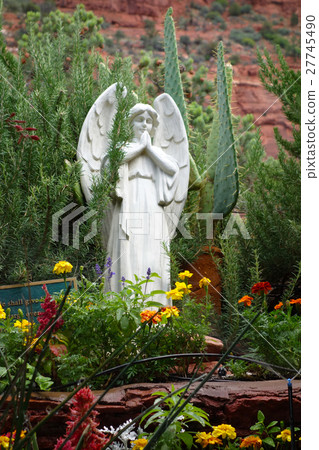 Sedona image 27745490
