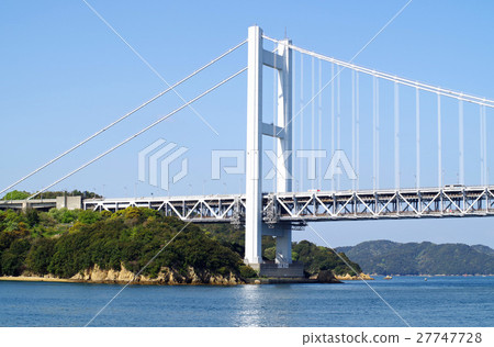 Honshu-Shikoku橋的Shimotsui Seto Ohashi橋 27747728