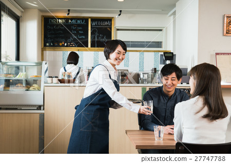 一家咖啡館 27747788