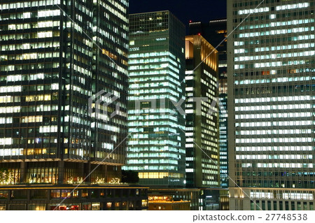 Tokyo night view [Marunouchi, office buildings] 27748538