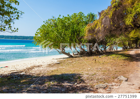 East Timor open as a tourist destination. 27751399