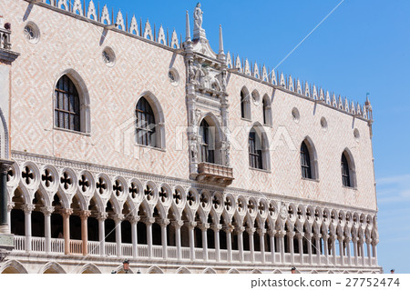 Doge's Palace view, Italy Doge's Palace view, Italy 27752474