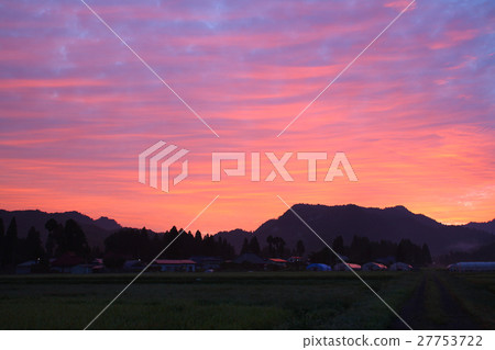 初秋的晨光 初秋的晨光 27753722