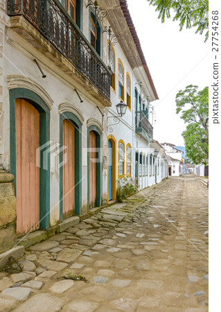 Paraty street and houses 27754268