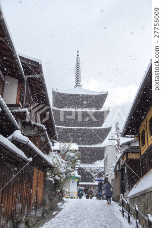 Yasaka塔，雪，東山，京都 27756009