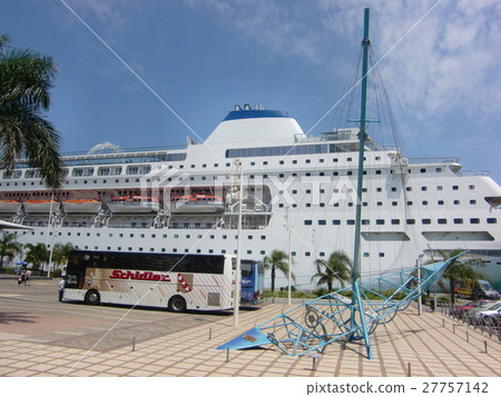 New Caledonia 1 27757142