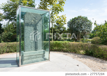 Stone monument of Henan Province Zhengzhou Torajun Stone monument of Henan Province Zhengzhou Torajun 27757284