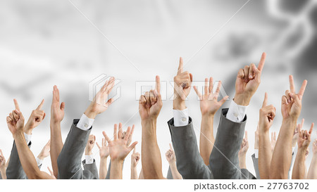 Hand gestures in arow 27763702