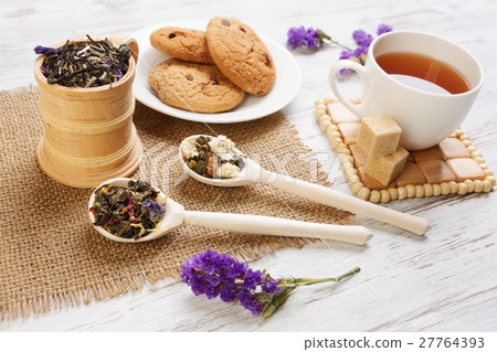 Herbal tea and cookies 27764393