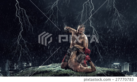 Box fighters trainning outdoor Box fighters trainning outdoor 27770783