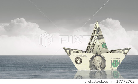 Dollar paper boat 27772702