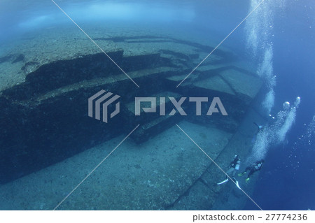 Undersea Ruins Of Yonaguni Island 2 Stock Photo 27774236 Pixta