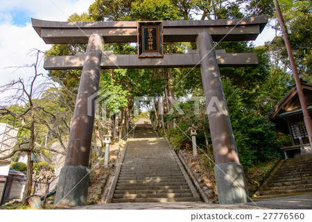 在Izuyama神社接近的[熱海]鳥居 27776560