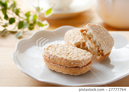 Dacquoise Dacquoise 27777764