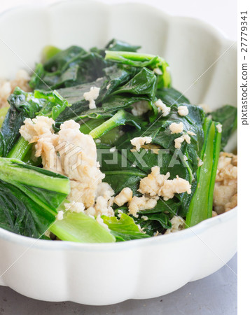 燉菠菜和碎雞 27779341