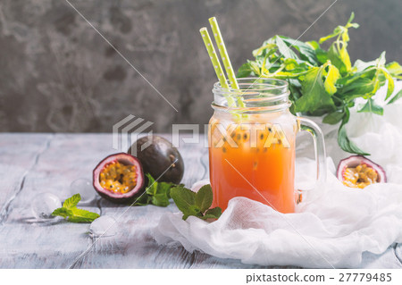 Homemade lemonade with passion fruit Homemade lemonade with passion fruit 27779485