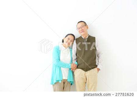 Senior couple 27781620