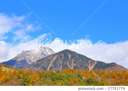 Autumnal leaves and Yatsugatake Autumnal leaves and Yatsugatake 27781779