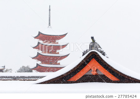 宮島與雪化妝 27785424