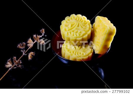 Mung Bean Cookies, Traditional Chinese moon cake. 27799102