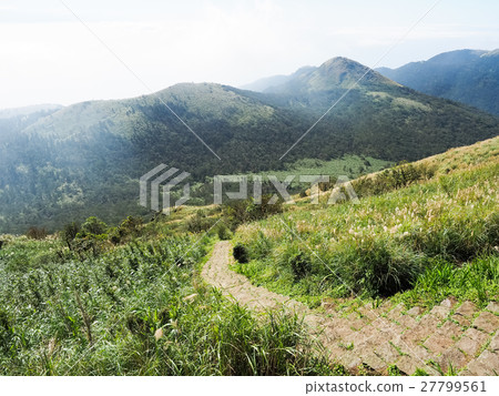Autumn in the mountains Autumn in the mountains 27799561