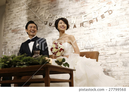A wedding 27799568