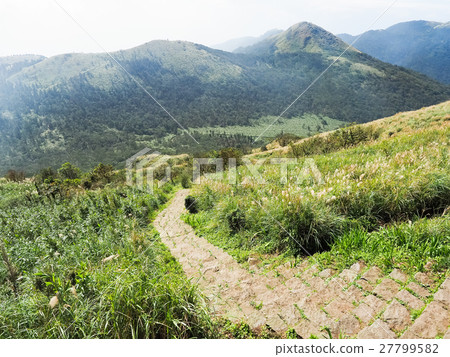 Autumn in the mountains Autumn in the mountains 27799582