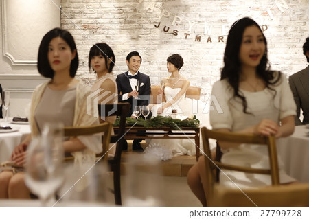 A wedding 27799728