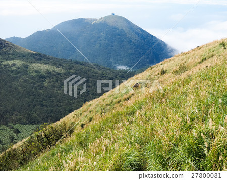 Autumn in the mountains 27800081