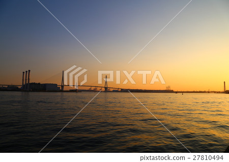 Yokohama Bay Bridge 27810494