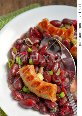 Red beans meal 27812051