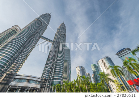 Petronas twin towers in Kuala Lumpur, Malaysia 27820511