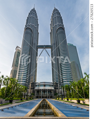 Petronas twin towers in Kuala Lumpur, Malaysia 27820513