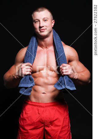 Bodybuilder 27822382