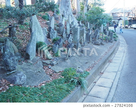 One hundred grams report on Nakasendo 27824108