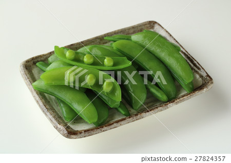 Boiled snappy peas Boiled snappy peas 27824357