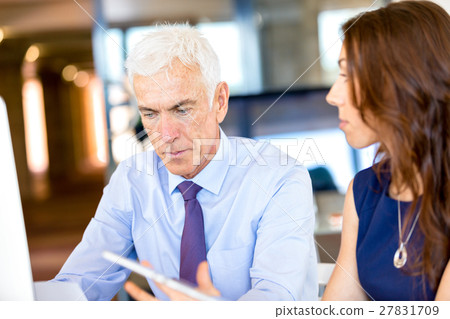 Business people having meeting Business people having meeting 27831709