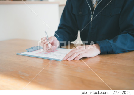 trader, a meeting, home 27832004