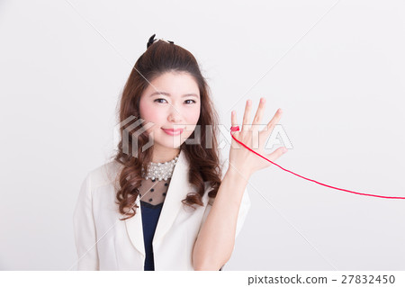 Red thread / lady (white back) Red thread / lady (white back) 27832450
