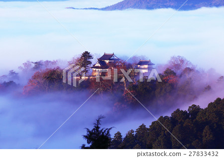 Castle in the sky in the morning sun 772 + - 27833432