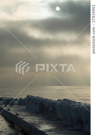 Gloomy morning at the Black sea coast Gloomy morning at the Black sea coast 27834901