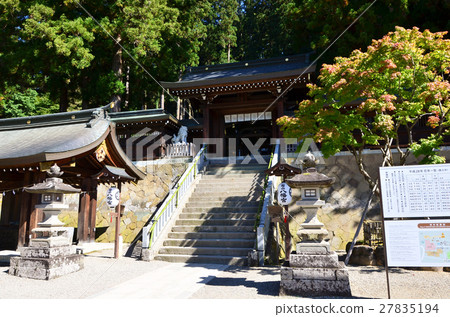 Hida Takayama Sakurayama Hachimangu Shrine石階·新幹線（2016.10） 27835194