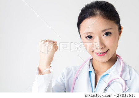 擺姿勢的女醫生 擺姿勢的女醫生 27835615