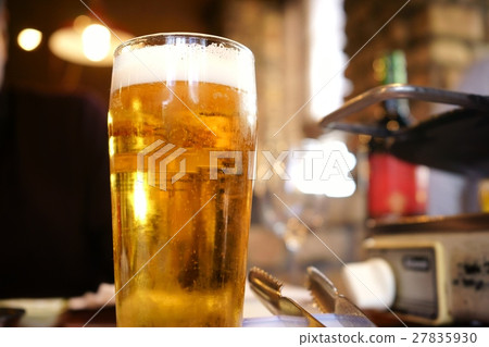 Beer Glass 1 · Left Beer Glass 1 · Left 27835930